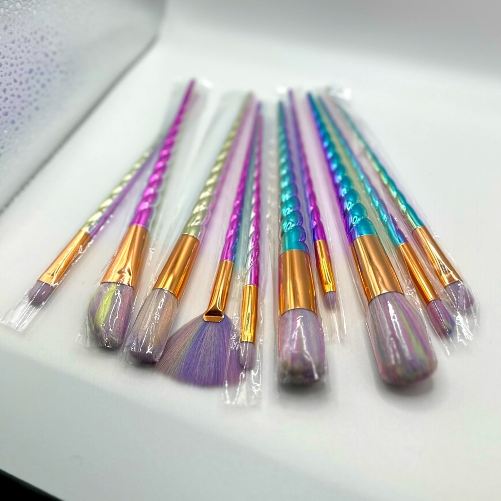 Unicorn 🦄 Rainbow 🌈 Makeup Brushes